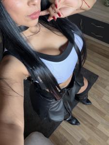 671454796: Chica busca chico en Barcelona