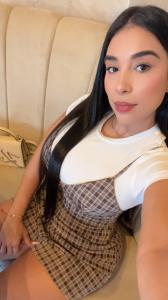 671454796: Chica busca chico en Barcelona