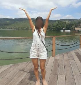 607435616: Chica busca chico en Madrid