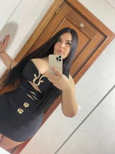 611362749: Chica busca chico en Sevilla