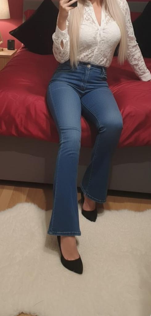 602356592: Chica busca chico en La Coruña