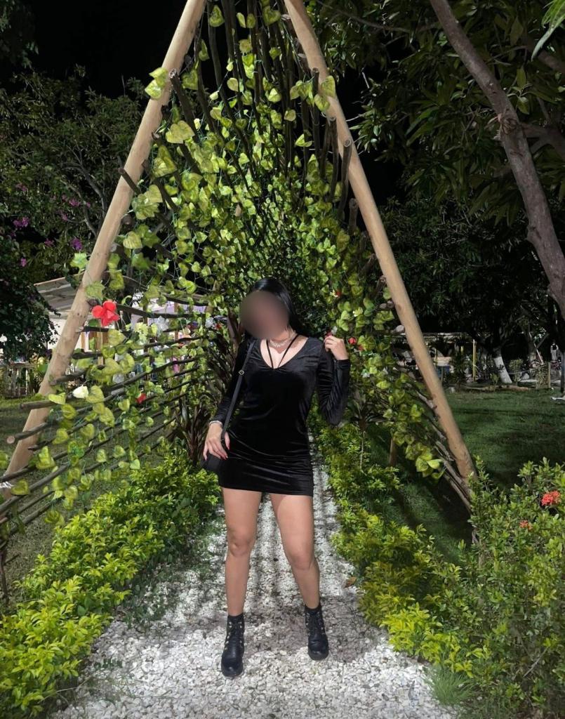 661013030: Chica busca chico en Madrid