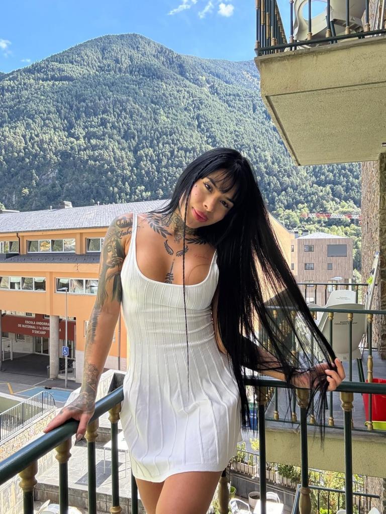 658632112: Chica busca chico en Ibiza