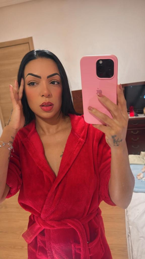 Chica busca chico en Granada: 