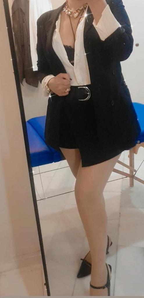 663796557: Chica busca chico en Cádiz
