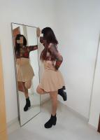 694255564: Chica busca chico en Sevilla