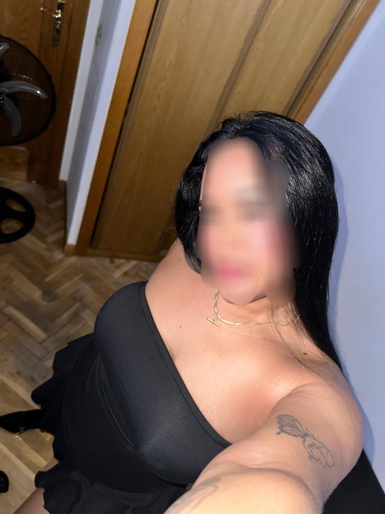 Chica busca chico en Cádiz: 