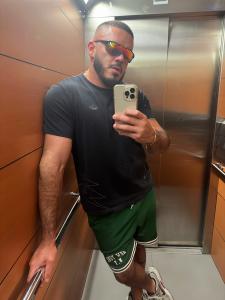 604873644: Chico busca chica en Madrid