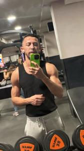 672586458: Chico busca chica en Madrid