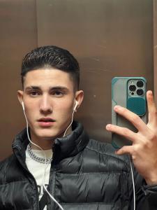 604385797: Chico busca chica en Alicante