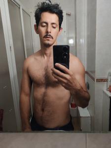 654818372: Chico busca chica en Madrid