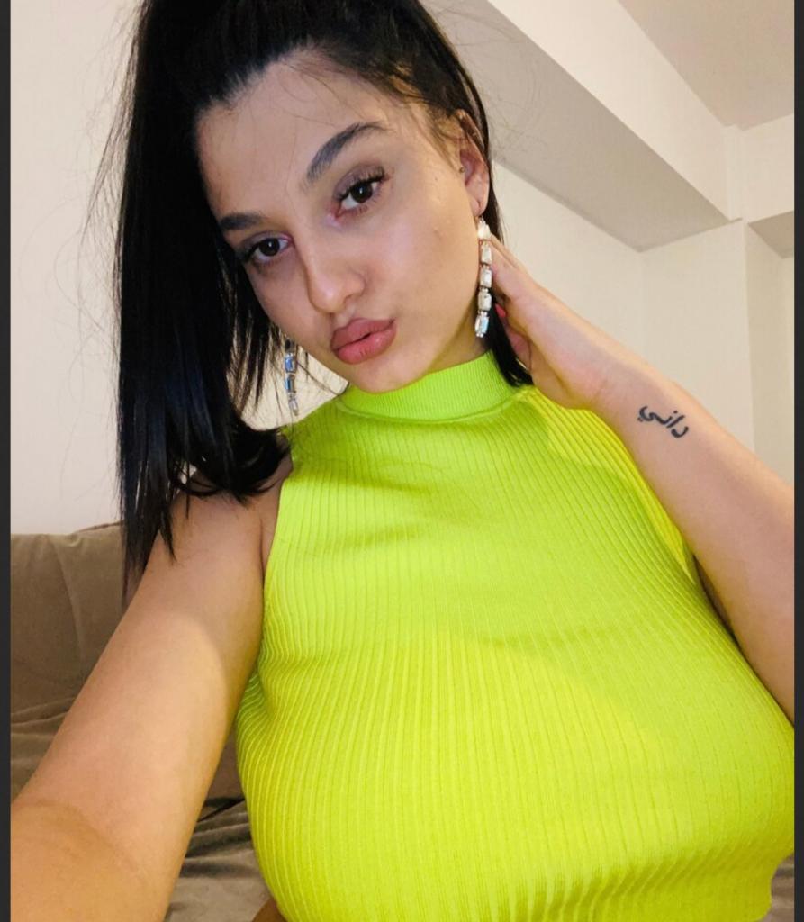 Chica busca chico en Cádiz: 