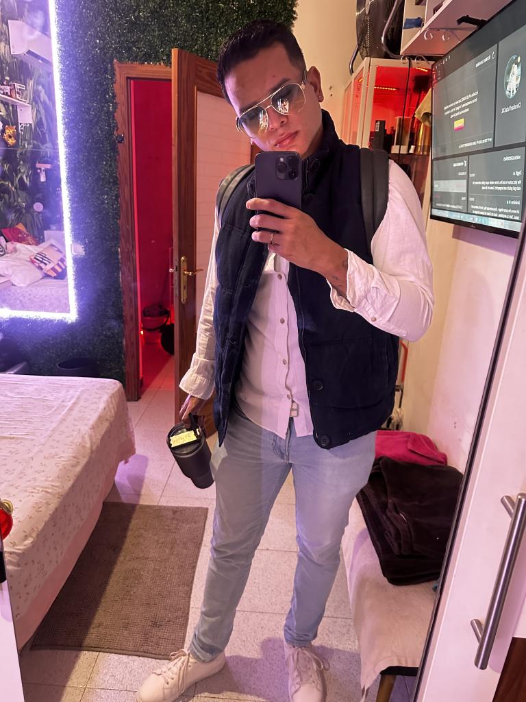 631225566: Chico busca chica en Mallorca