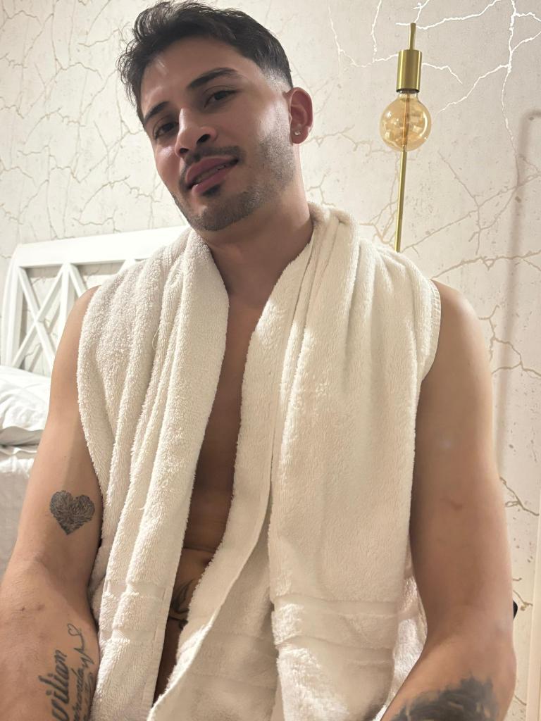 613216388: Chico busca chica en Málaga