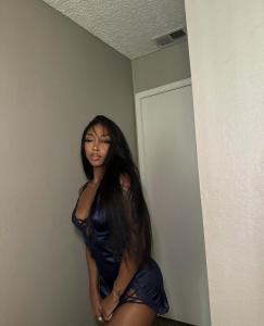 674584304: Chica busca chico en Cádiz