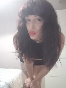 647329213: Travesti en Cádiz