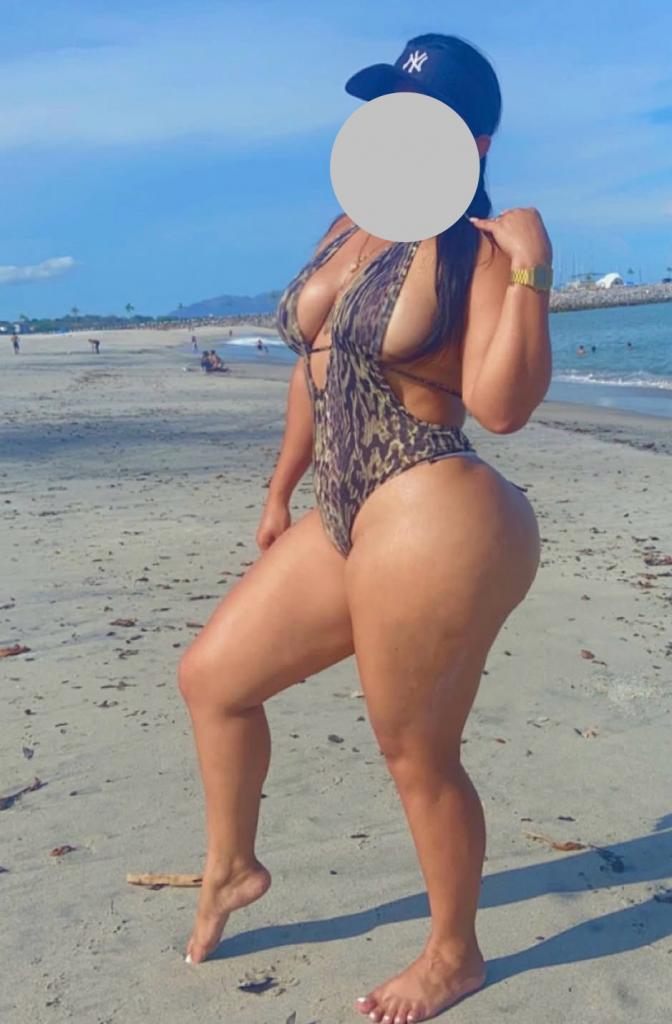 611255377: Chica busca chico en La Coruña