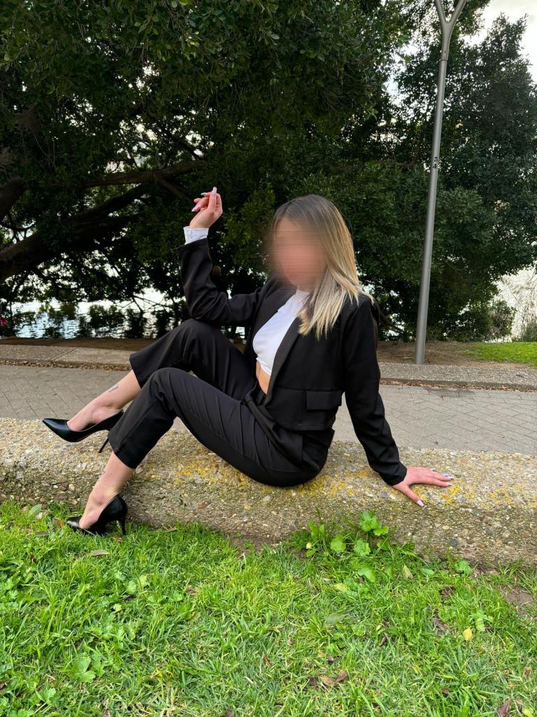 Chica busca chico en Sevilla: 