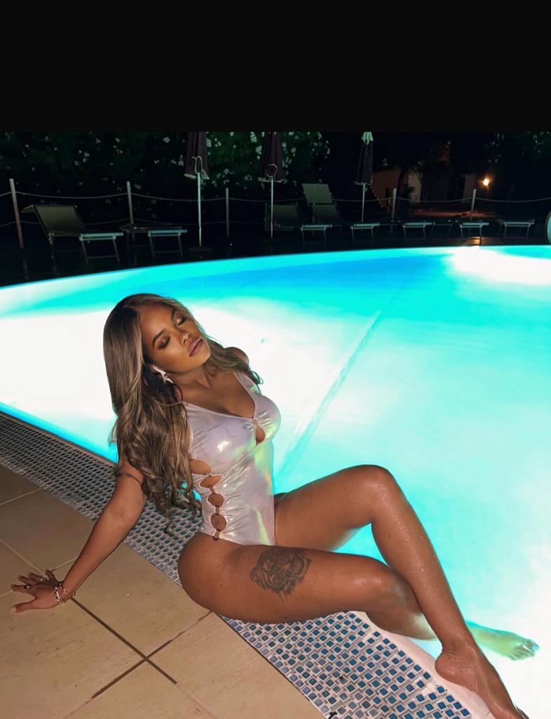 613716980: Chica busca chico en Granada