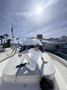 Chico busca chica en Málaga: 