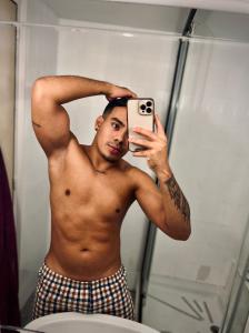 Chico busca chica en Tenerife: 