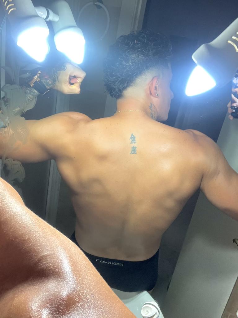 631385777: Chico busca chica en Alicante