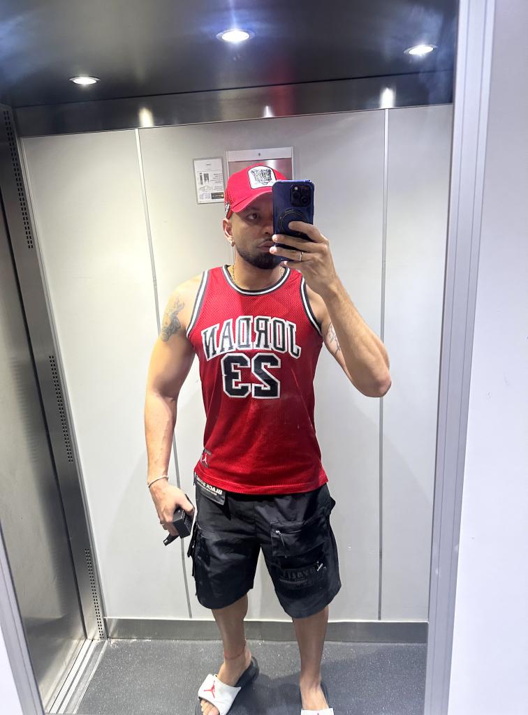 Chico busca chica en Asturias: 