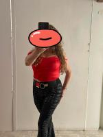 664764606: Chica busca chico en Barcelona