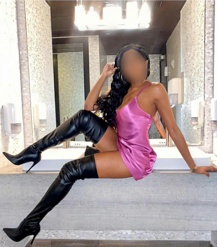 613202999: Chica busca chico en Badajoz