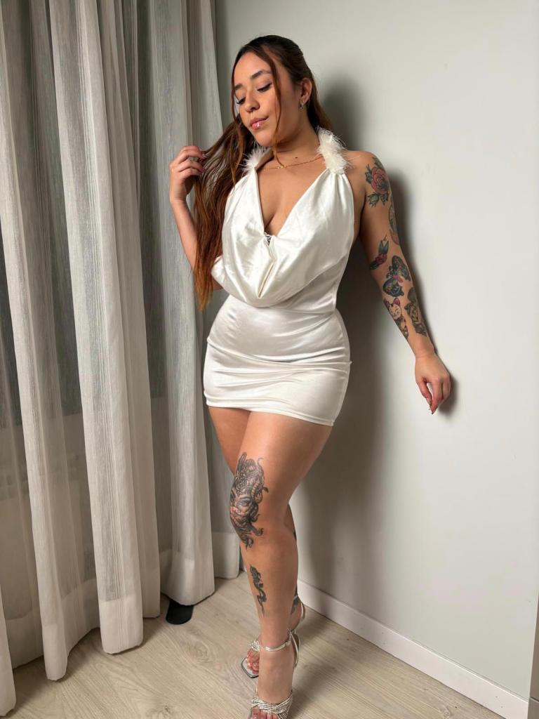 Chica busca chico en Ibiza: 