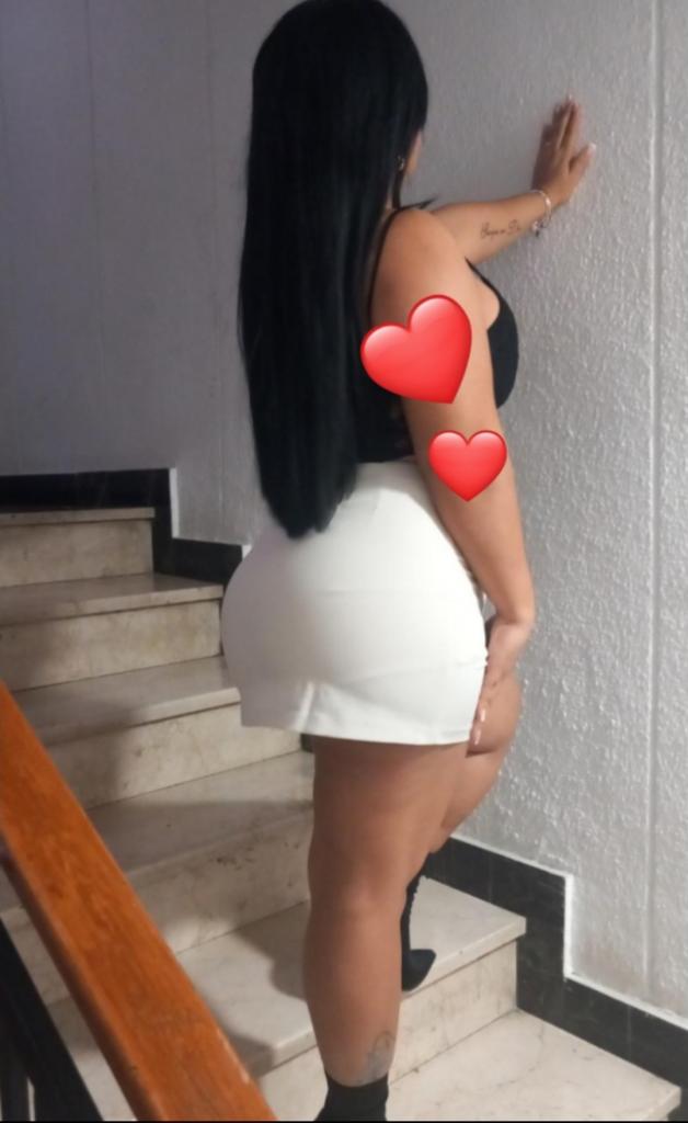 670319531: Chica busca chico en Granada