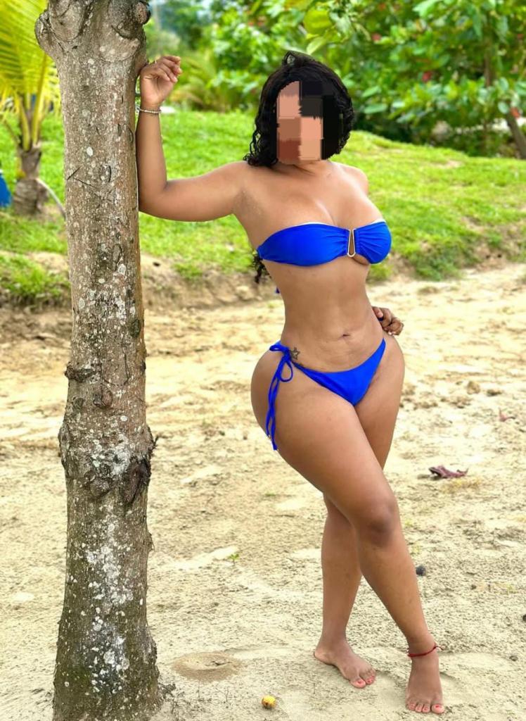 614792805: Chica busca chico en La Coruña