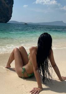 634144054: Chica busca chico en Gerona