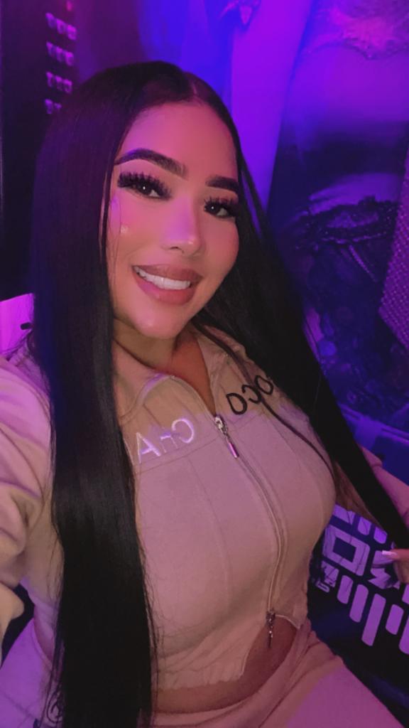 Chica busca chico en Granada: 