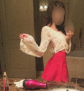 610781540: Chica busca chico en Sevilla