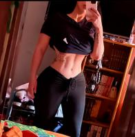 638720519: Chica busca chico en Navarra