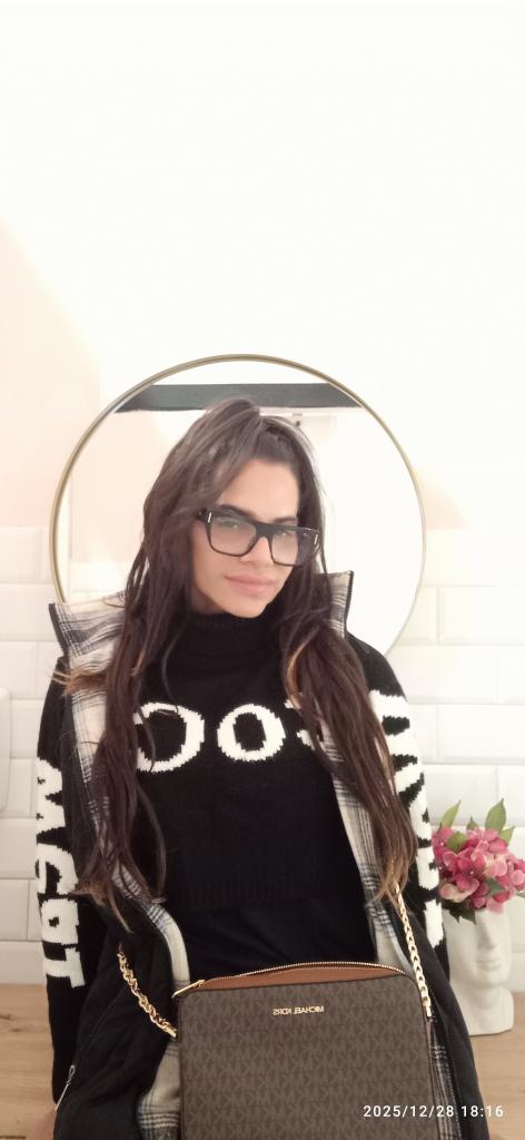 631009572: Travesti en Lérida