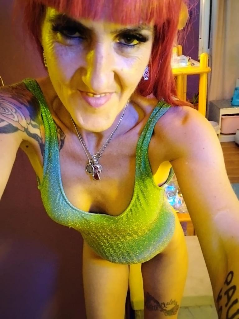 Chica busca chico en Asturias: 