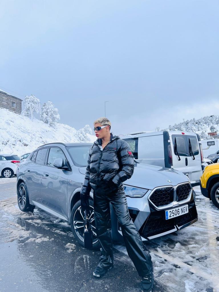 Chico busca chica en Málaga: 