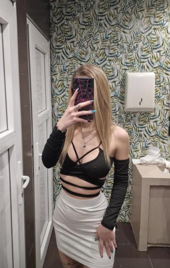 643298169: Chica busca chico en Jaén