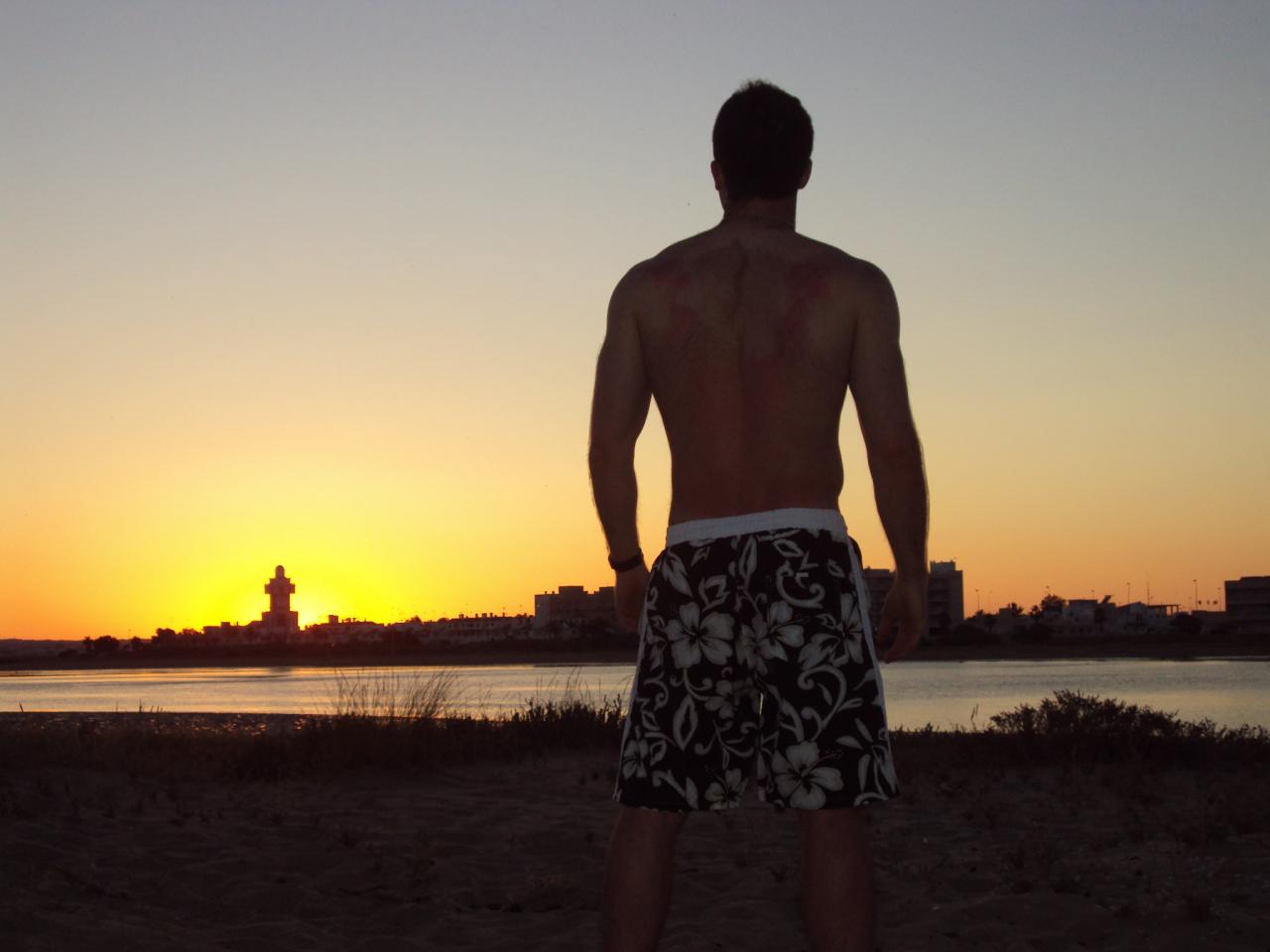 644047523: Chico busca chica en Sevilla