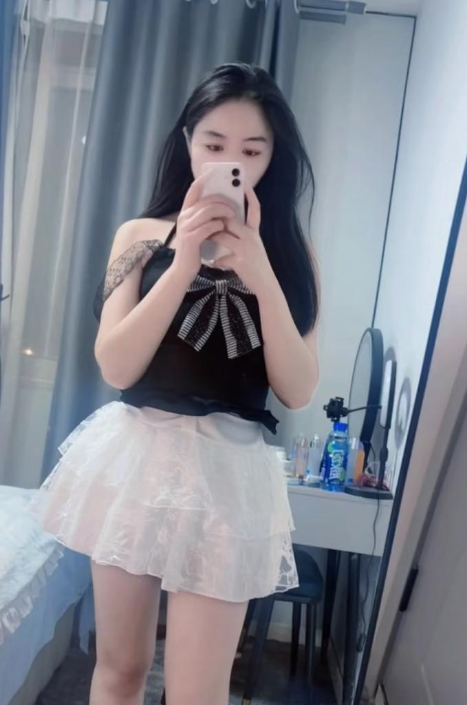 615620008: Chica busca chico en Barcelona