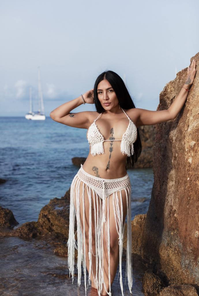 Chica busca chico en Ibiza: 