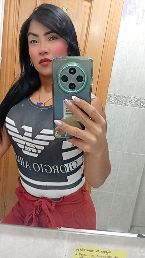 643048478: Chica busca chico en Zaragoza