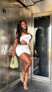 Chica busca chico en Tenerife: 