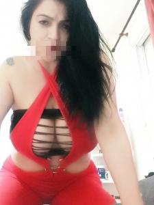 688250965: Chica busca chico en Ibiza