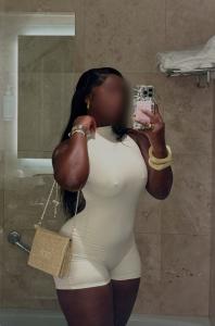 614292180: Chica busca chico en Madrid