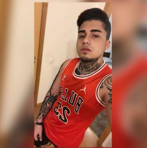 Chico busca chica en Las Palmas: 