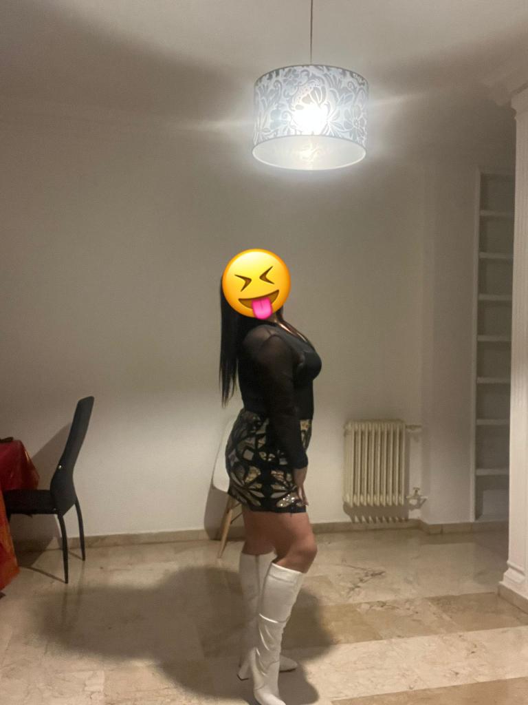 Chica busca chico en Murcia: Chica busca chico