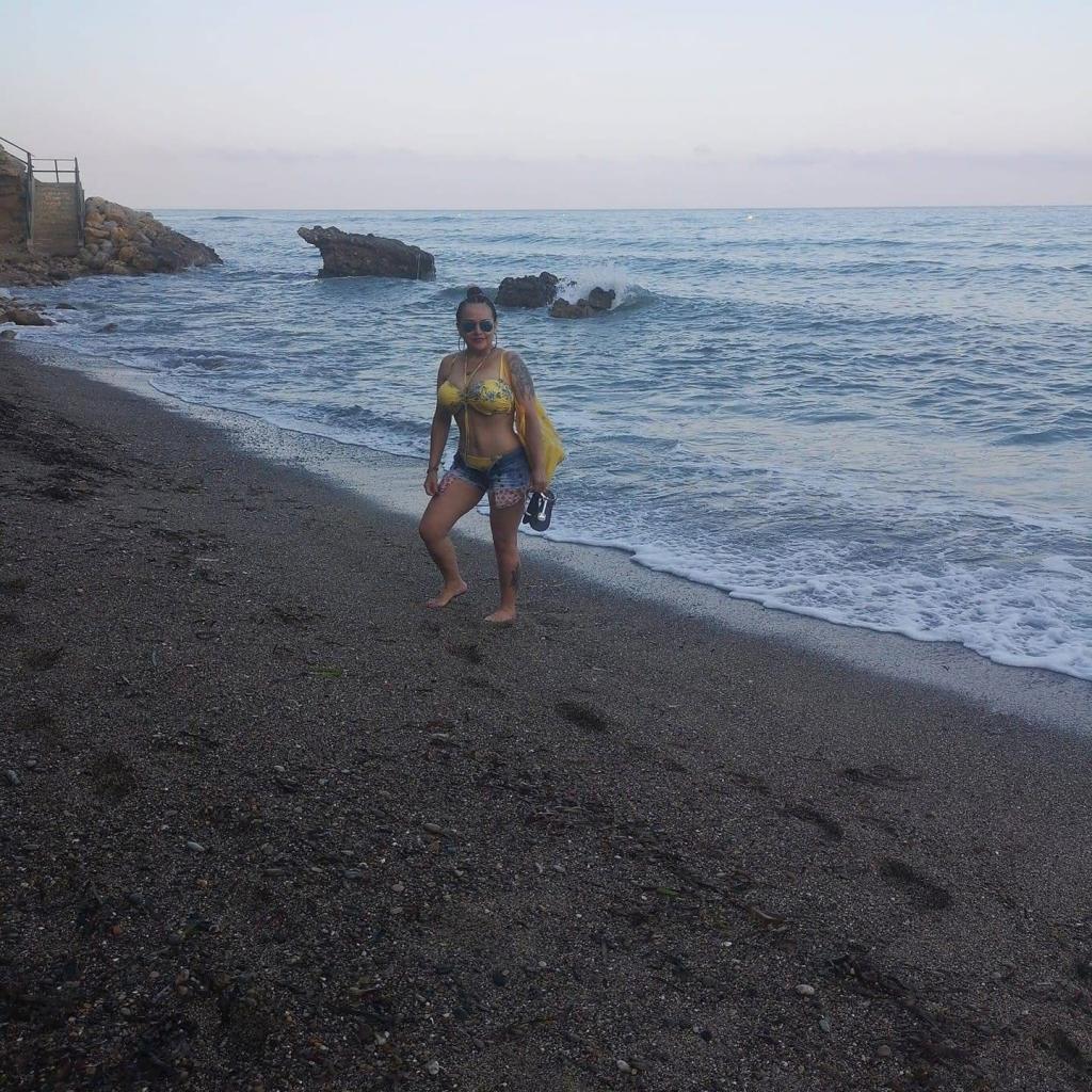 663582593: Chica busca chico en Cáceres